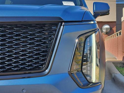 2025 Cadillac Escalade Sport