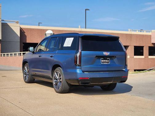 2025 Cadillac Escalade Sport