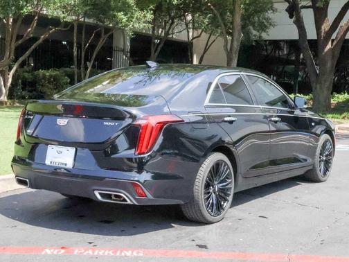 2021 Cadillac CT4 Premium Luxury