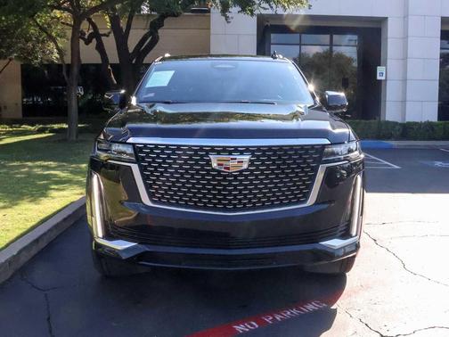 2023 Cadillac Escalade Luxury