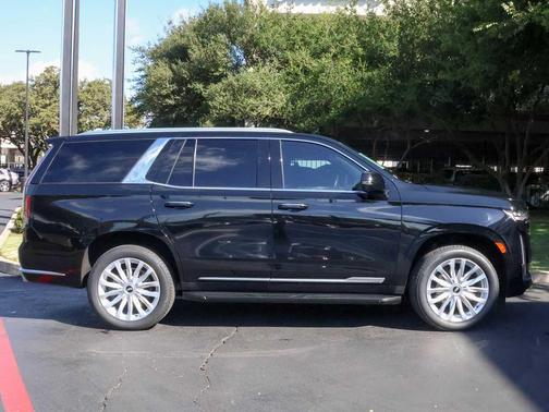 2023 Cadillac Escalade Luxury