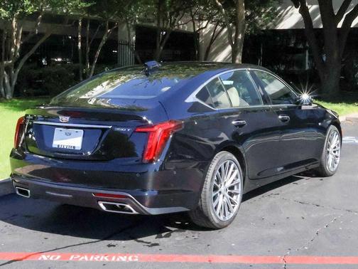 2025 Cadillac CT5 Premium Luxury