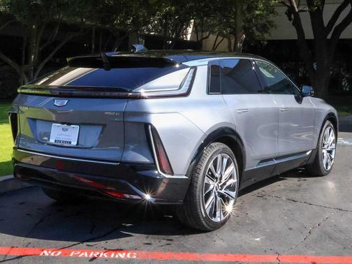 2023 Cadillac LYRIQ Luxury