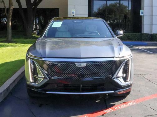 2023 Cadillac LYRIQ Luxury