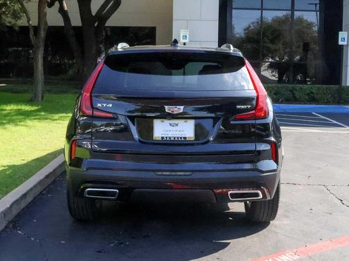 2024 Cadillac XT4 Premium Luxury