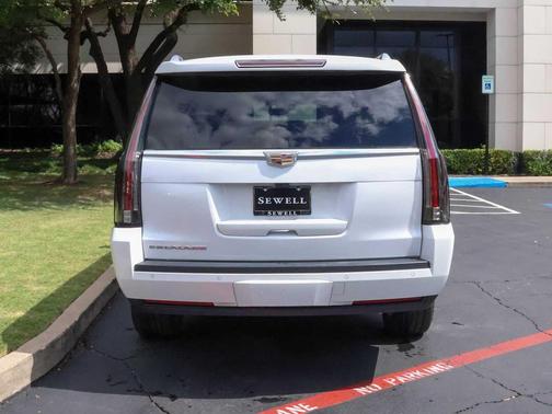2020 Cadillac Escalade ESV Premium Luxury