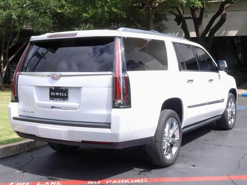 2020 Cadillac Escalade ESV Premium Luxury
