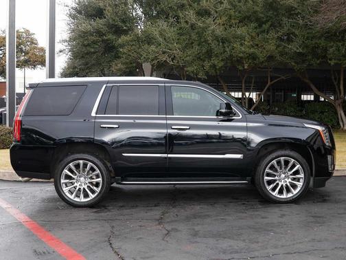 2020 Cadillac Escalade Luxury