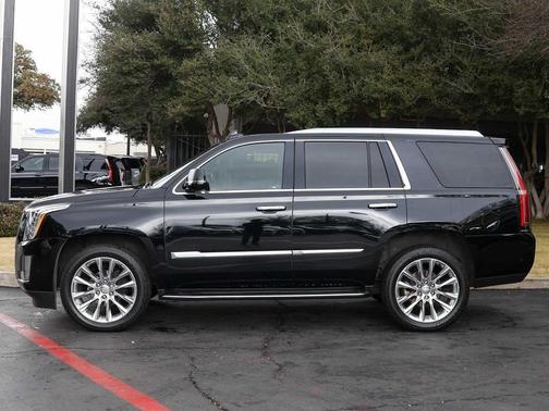 2020 Cadillac Escalade Luxury
