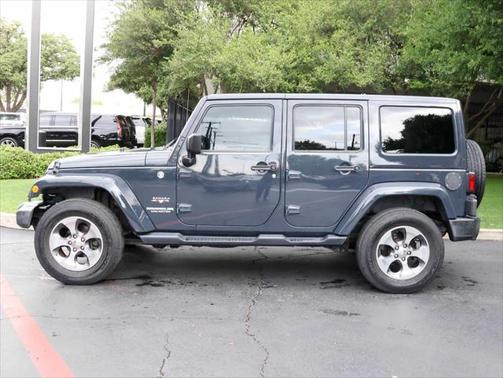 2017 Jeep Wrangler Unlimited Sahara