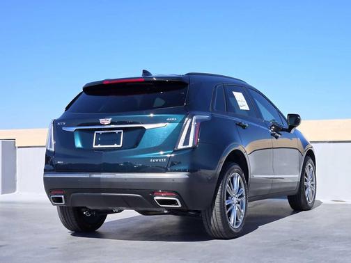 2025 Cadillac XT5 Sport