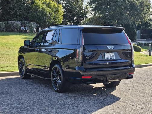 2022 Cadillac Escalade Sport Platinum