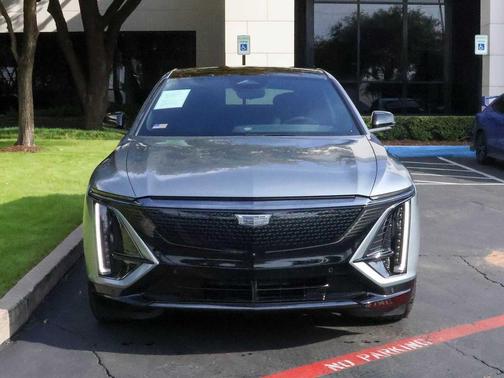 2025 Cadillac LYRIQ Sport