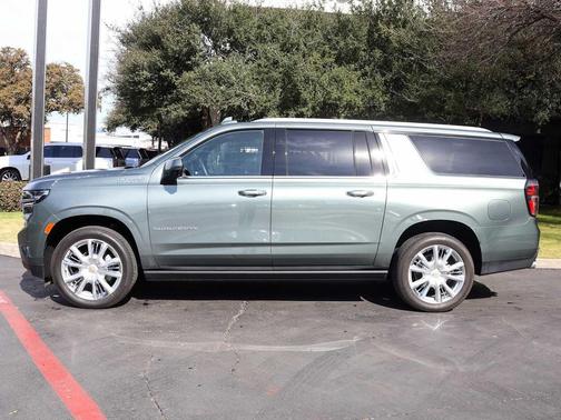 2024 Chevrolet Suburban 4WD High Country