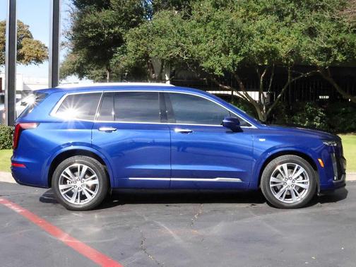 2024 Cadillac XT6 Premium Luxury FWD