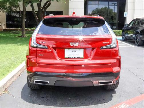 2024 Cadillac XT4 Sport
