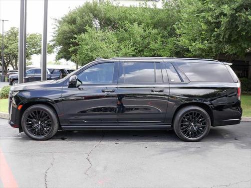 2022 Cadillac Escalade ESV Sport