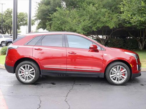 2023 Cadillac XT5 Sport