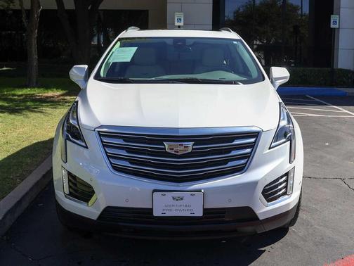 2018 Cadillac XT5 Premium Luxury