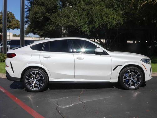 2020 BMW X6 M50i