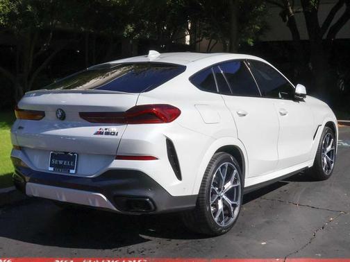 2020 BMW X6 M50i