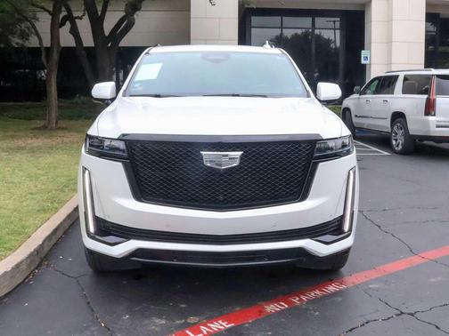 2024 Cadillac Escalade Sport