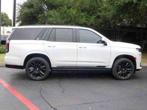 2024 Cadillac Escalade Sport