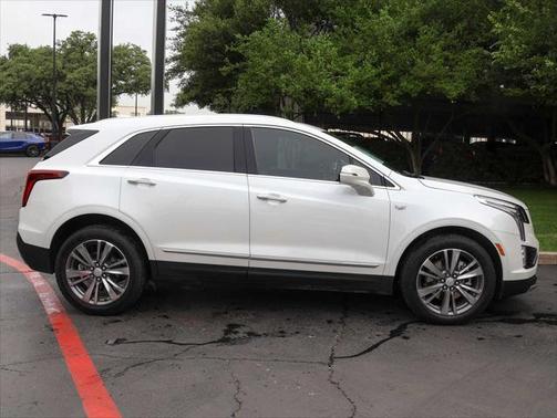 2023 Cadillac XT5 Premium Luxury