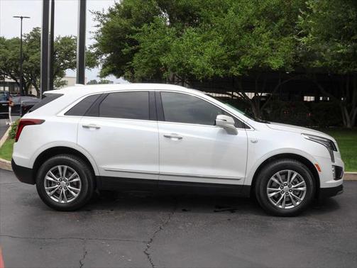 2022 Cadillac XT5 Premium Luxury