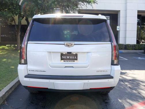 2018 Cadillac Escalade ESV Premium Luxury