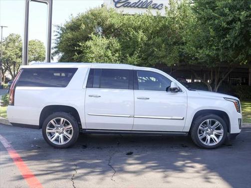 2018 Cadillac Escalade ESV Premium Luxury