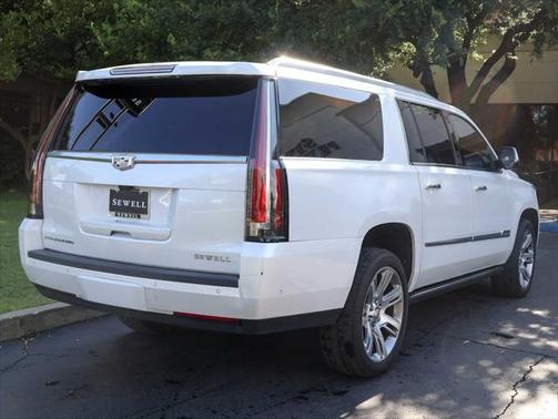 2018 Cadillac Escalade ESV Premium Luxury