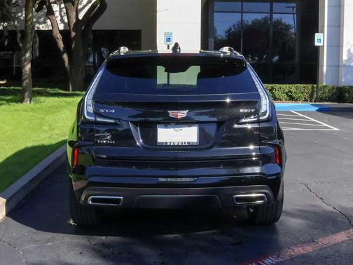2024 Cadillac XT4 Sport