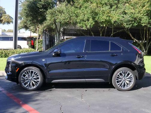 2024 Cadillac XT4 Sport