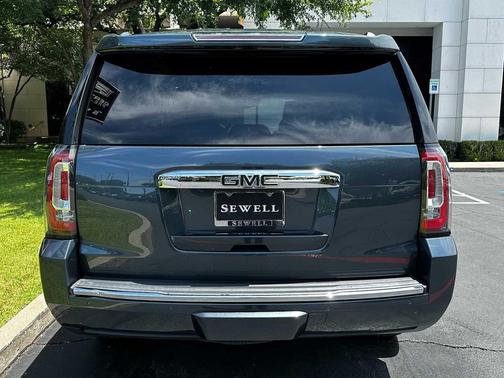 Dark Sky Metallic 2019 GMC Yukon Denali