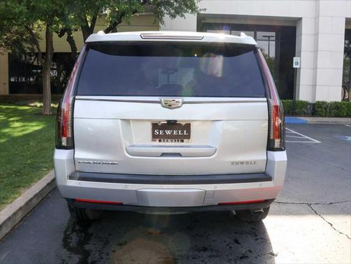 2017 Cadillac Escalade Premium Luxury