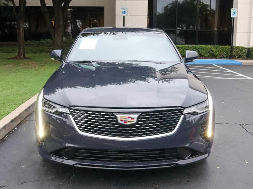 2025 Cadillac CT4 Luxury RWD