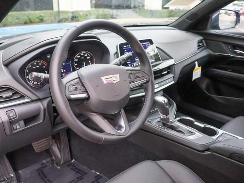 2025 Cadillac CT4 Luxury RWD