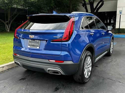 Wave Metallic 2021 Cadillac XT4 Premium Luxury