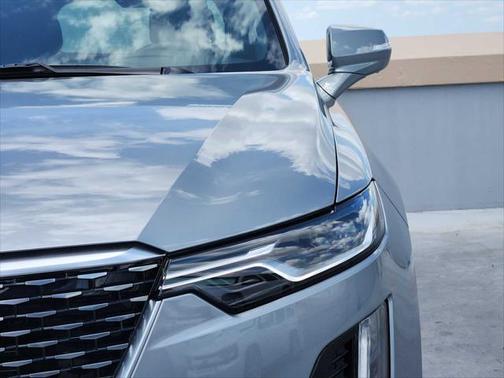 2025 Cadillac XT6 Premium Luxury FWD