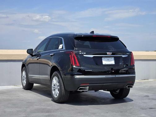 2025 Cadillac XT5 Luxury
