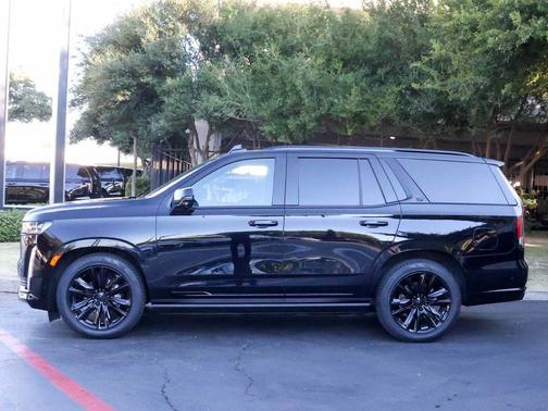 2024 Cadillac Escalade Sport