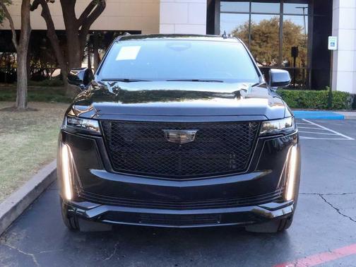 2024 Cadillac Escalade Sport