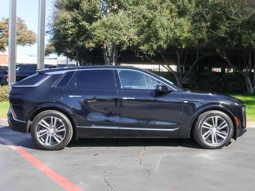 2024 Cadillac LYRIQ Luxury