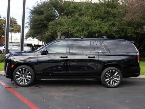 2021 Cadillac Escalade ESV Sport