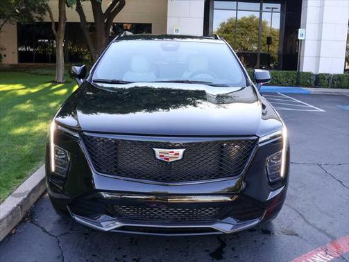 2024 Cadillac XT4 Sport