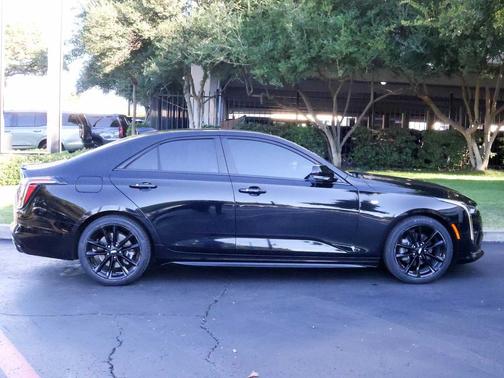 2023 Cadillac CT4 Sport
