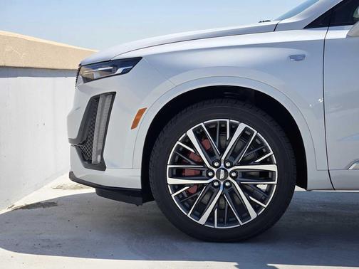 2025 Cadillac XT6 Sport AWD