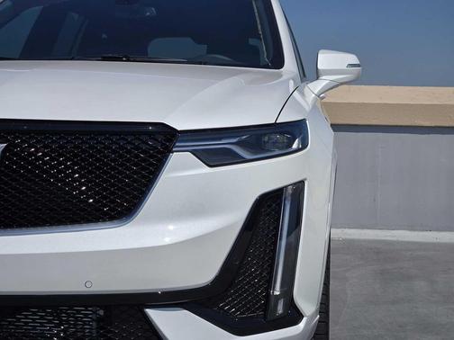 2025 Cadillac XT6 Sport AWD