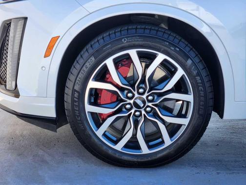 2025 Cadillac XT6 Sport AWD